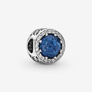 Pandora sparkling dark blue charm